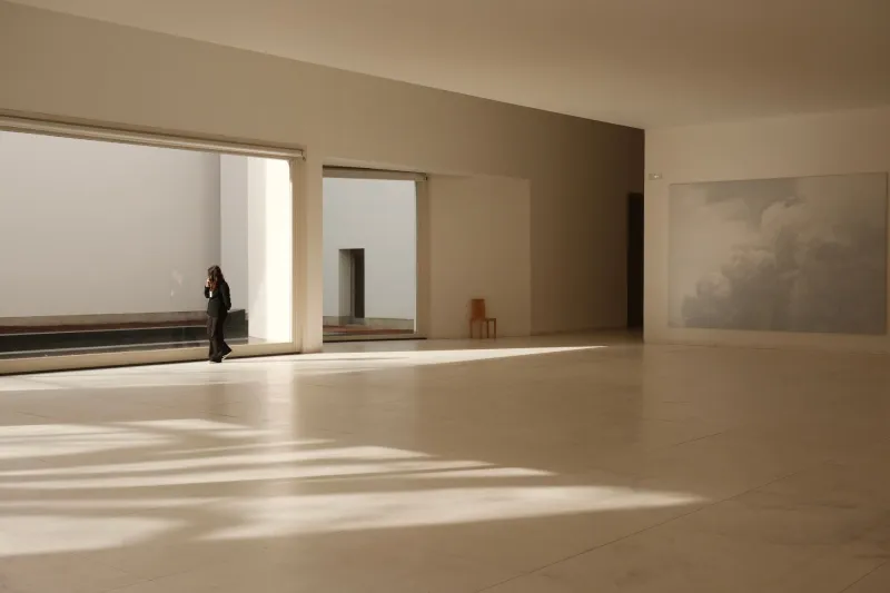 Admission to Nothing: The Gallery Experience That Sells You an Empty Room