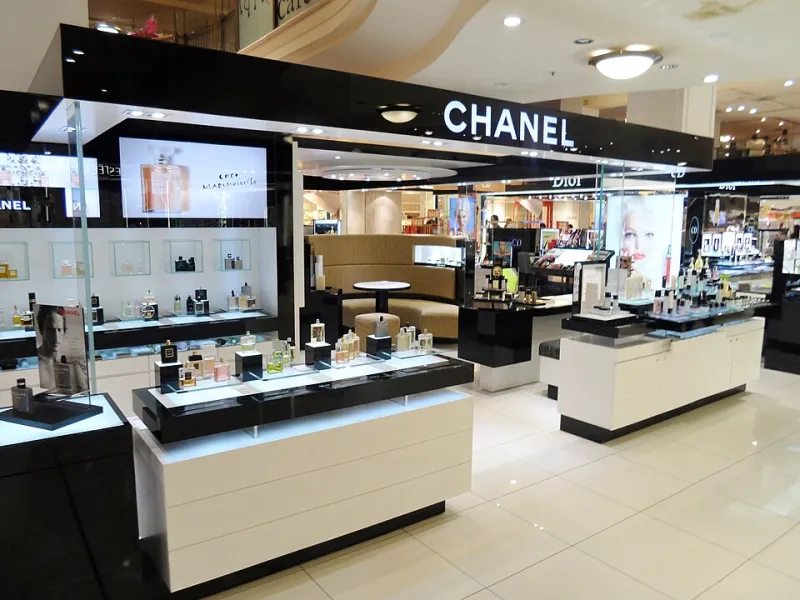 Invisible Influence: The Rise of Scent as Architecture and the New Language of Luxury